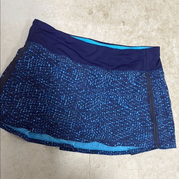 Blue Patterned Women's Athletic Skirt - Lululemon - NWOT Size 8 - Back Zipper - Picture 1 of 4